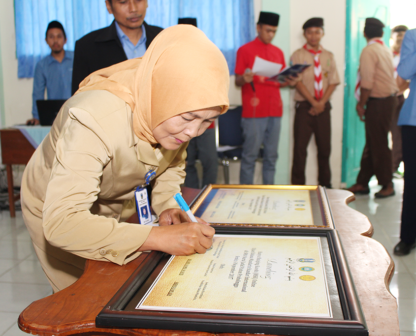 Launching dan Sosialisai HSK Online SMANJ
