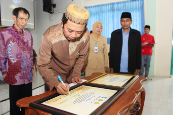 KH. Abdul hamid Wahid