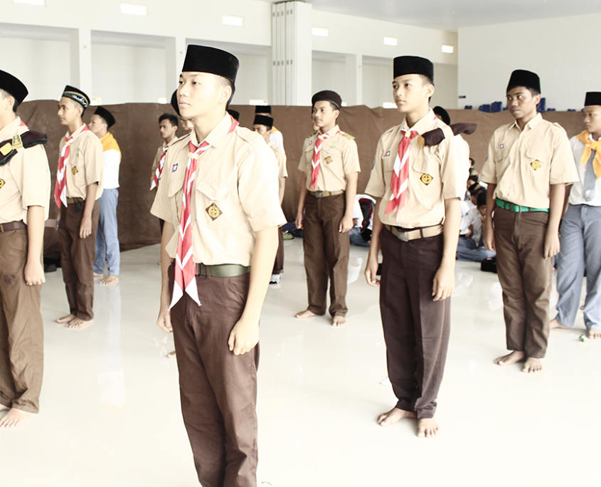Pelantikan Pramuka dan PMR MA Nurul Jadid