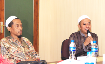 kunjungan pp.darul lughah wal karomah ke pp nurul jadid