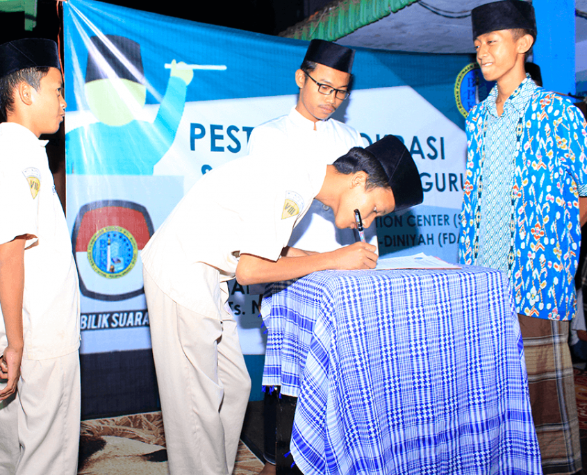 Pesta Demokrasi dan Pelantikan Pengurus BPK MTs Nurul Jadid