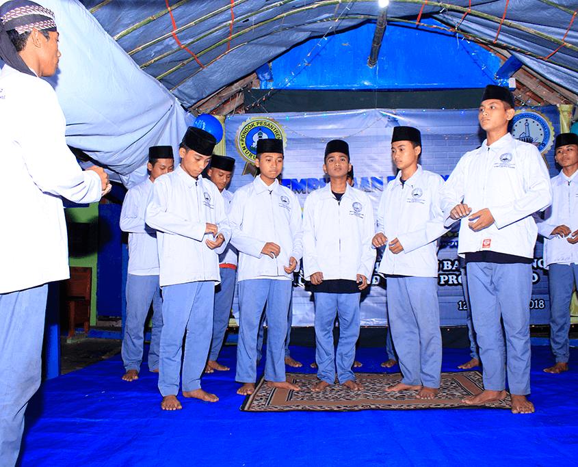 Pembukaan Pekan Bahasa LPBA Putra dan Pelantikan OSIL