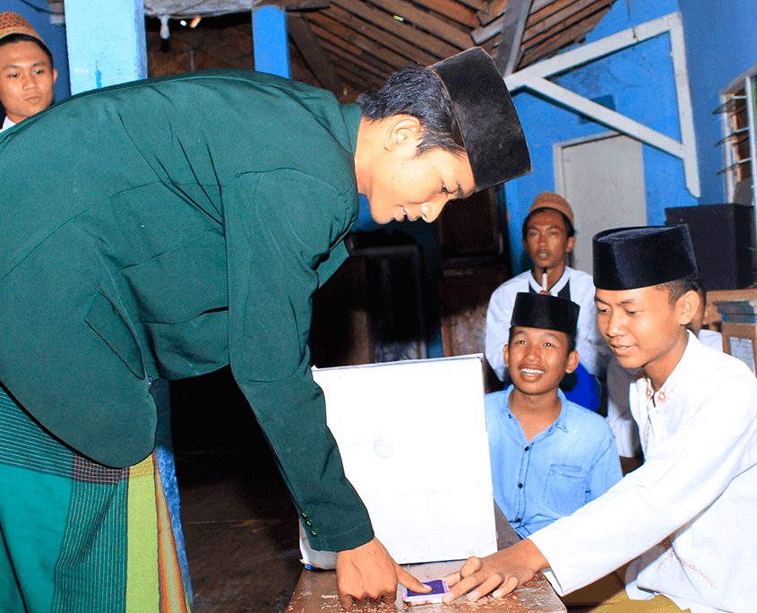 Pemilihan Ketua dan Wakil Al Muradi Madrasah Diniyah Nurul Jadid