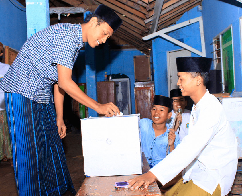 Pemilihan Ketua dan Wakil Al Muradi Madrasah Diniyah Nurul Jadid