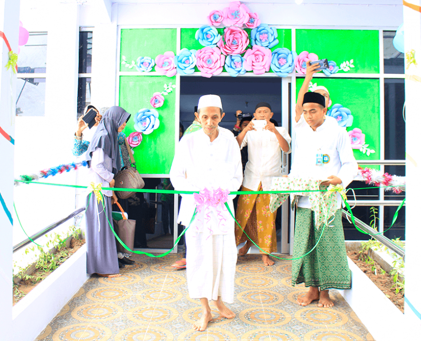KH. Moh. Zuhri Zaini
