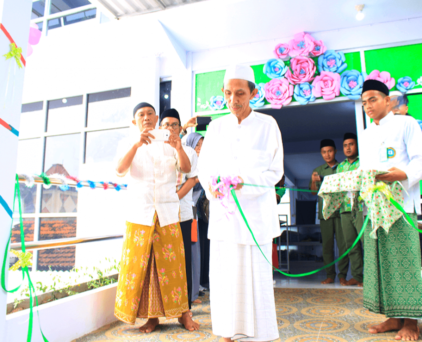KH. Moh. Zuhri Zaini