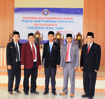 Pelantikan dan Pengambilan Sumpah Ners Universitas Nurul Jadid Fakultas Kesehatan