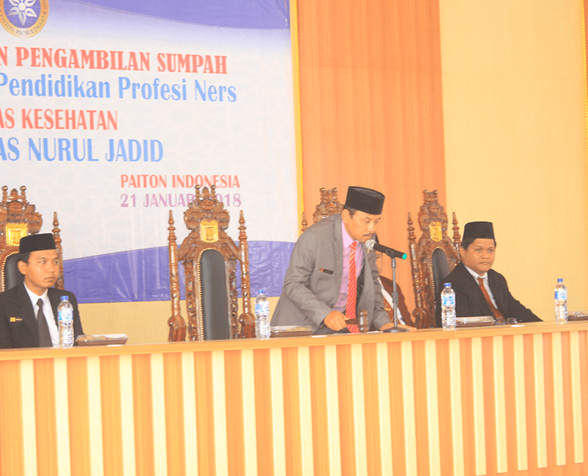 Pelantikan dan Pengambilan Sumpah Ners Universitas Nurul Jadid Fakultas Kesehatan