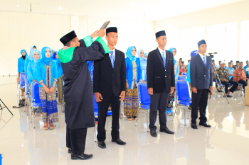 Pelantikan dan Pengambilan Sumpah Ners Universitas Nurul Jadid Fakultas Kesehatan