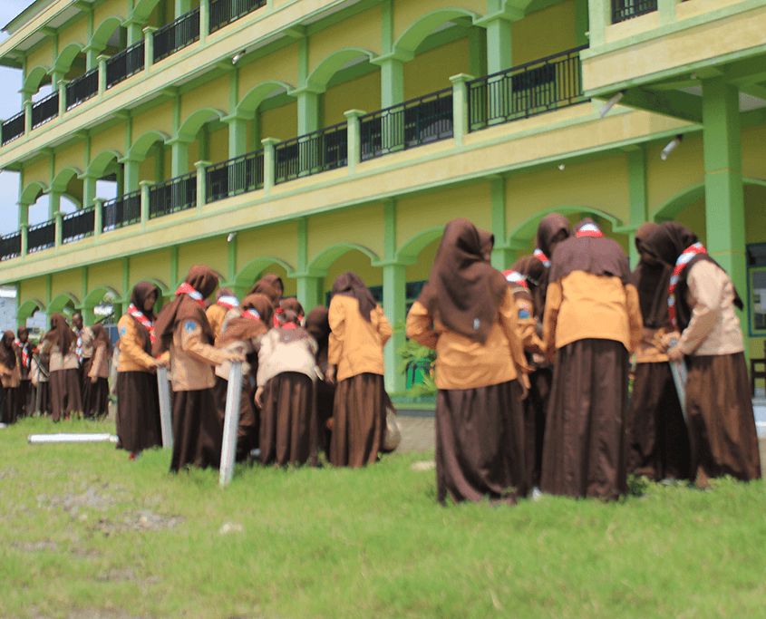 Aksi Lingkungan Sejuta Lubang Resapan Biopori Pramuka Universitas Nurul Jadid