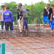 Pengecoran Atap Lantai III Masjid Jami’ Nurul Jadid Hampir Segera Rampung