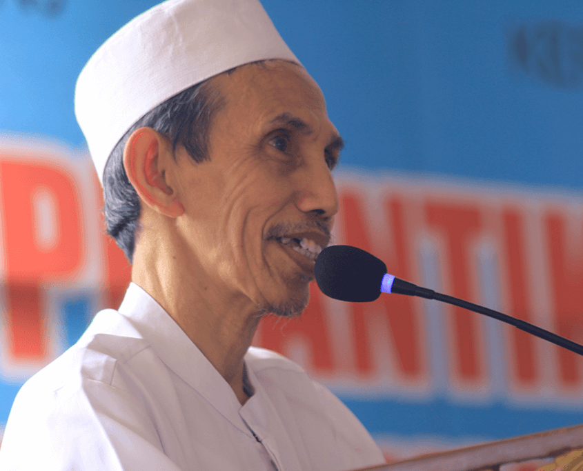 KH. Moh. Zuhri Zaini
