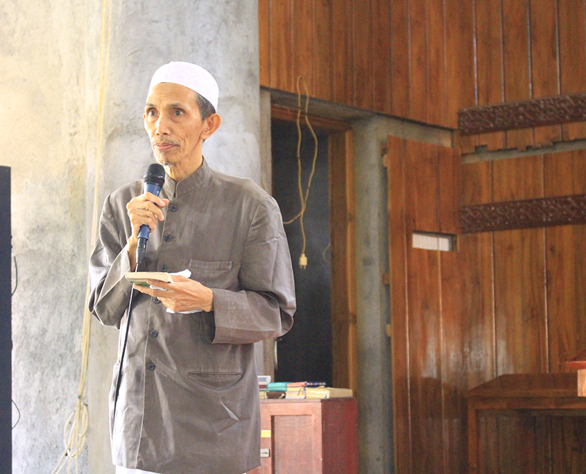 KH. Moh. Zuhri Zaini