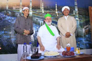 KH. Moh. Zuhri Zaini