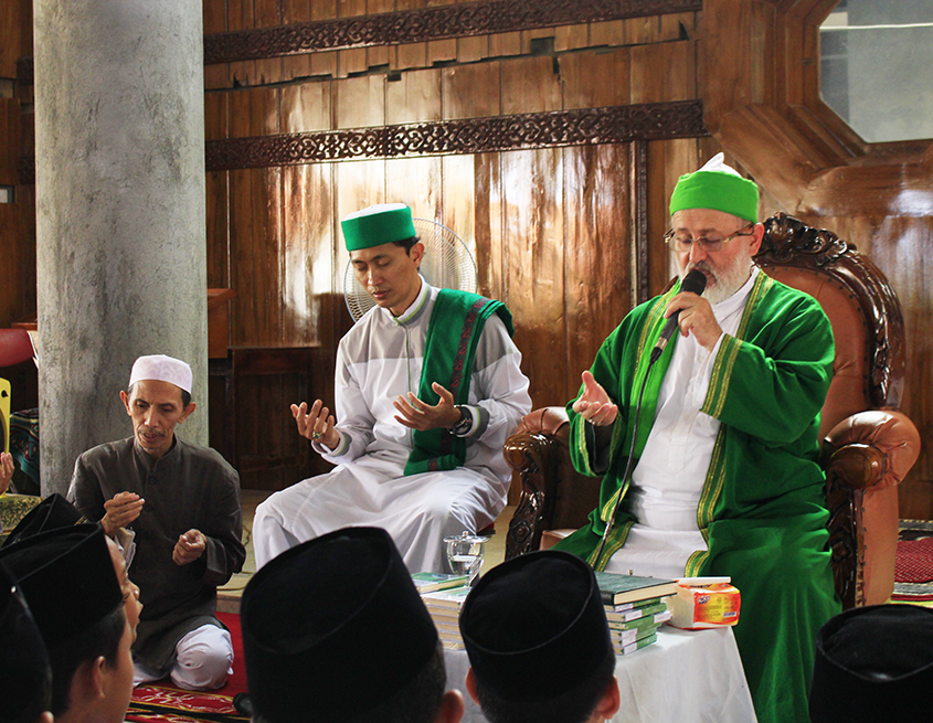 KH. Moh. Zuhri Zaini