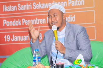 Penyaji Seminar Motivasi KH. Hafidzul Hakim Noer