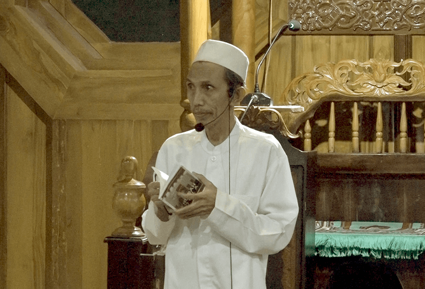 KH. Moh. Zuhri Zaini