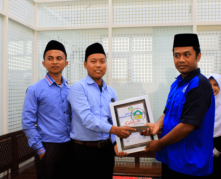 Penjemputan Siswi Prakerin SMK Bulugading Jember