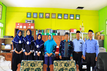 Penjemputan Siswi Prakerin SMK Bulugading Jember