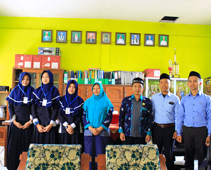 Penjemputan Siswi Prakerin SMK Bulugading Jember