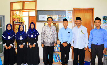 Penjemputan Siswi Prakerin SMK Bulugading Jember