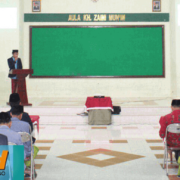 Santri PP. Darul Ulum Banyuanyar Studi Banding Bahasa Inggris Ke LPBA