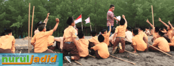 SMPNJ Kemah Pramuka di Pantai Duta