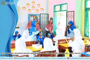 study banding program bahasa mandarin pp. al azhar sumenep di pp. nurul jadid paiton