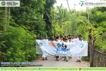 Parade & Jalan Sehat Santri