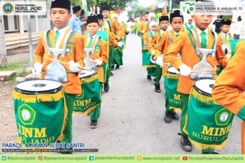Parade & Jalan Sehat Santri