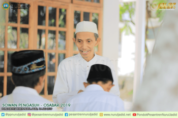 Suasana Santri Baru Pada Saat Sowan Pengasuh