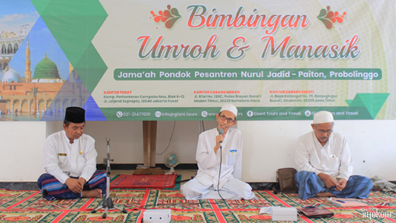 KH. Moh. Zuhri Zaini saat sambutan dalam acara Pelatihan Umroh dan Manasik