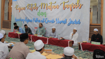 KH. Moh. Zuhri Zaini; saat menyampaikan sambutan