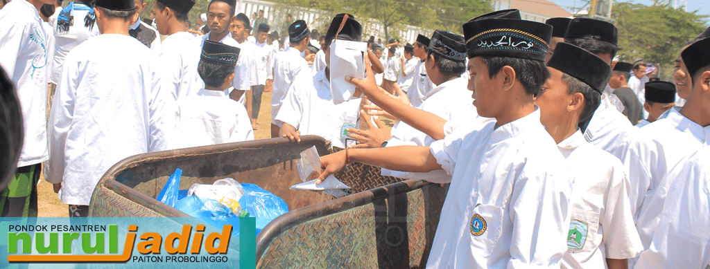 Edukasi Lingkungan BKLH NJ di Upacara HSN 2019