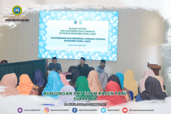 Kunjungan SMP Raden Paku Surabaya di PP. Nurul Jadid