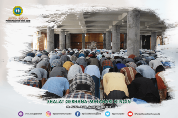Shalat Gerhana Matahari di PP. Nurul Jadid