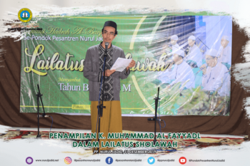 Penampilan puisi K. Muhammad Al fayyadl dalam Lailatus Sholawah