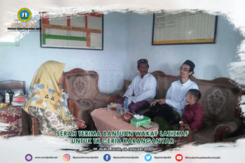 Serah terima bantuan wakaf Alat Permainan Edukatif (APE) Lazizkaf untuk TK Ceria Karanganyar