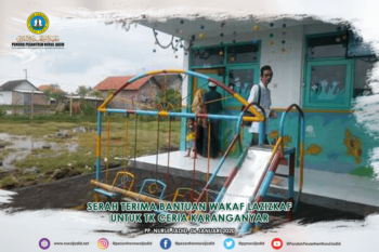 Serah terima bantuan wakaf Alat Permainan Edukatif (APE) Lazizkaf untuk TK Ceria Karanganyar