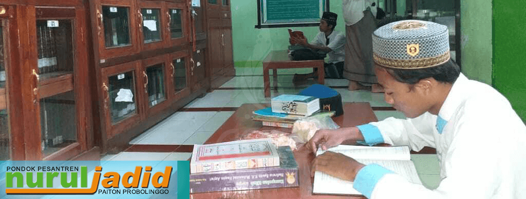 Pecut Minat Baca Santri dengan Perpustakaan