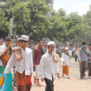 Kaum Sarungan di Era Ultramodern
