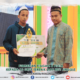 Pemberian Piagam serta Piala kepada 10 Grub Terbaik dan Best Jinggle