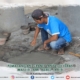 Pemasangan Granit Lantai di Teras Masjid Jami' Nurul Jadid